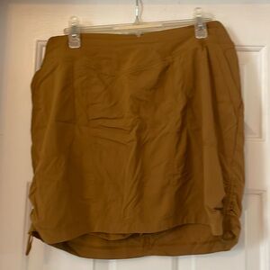 NWOT Indyeva skort